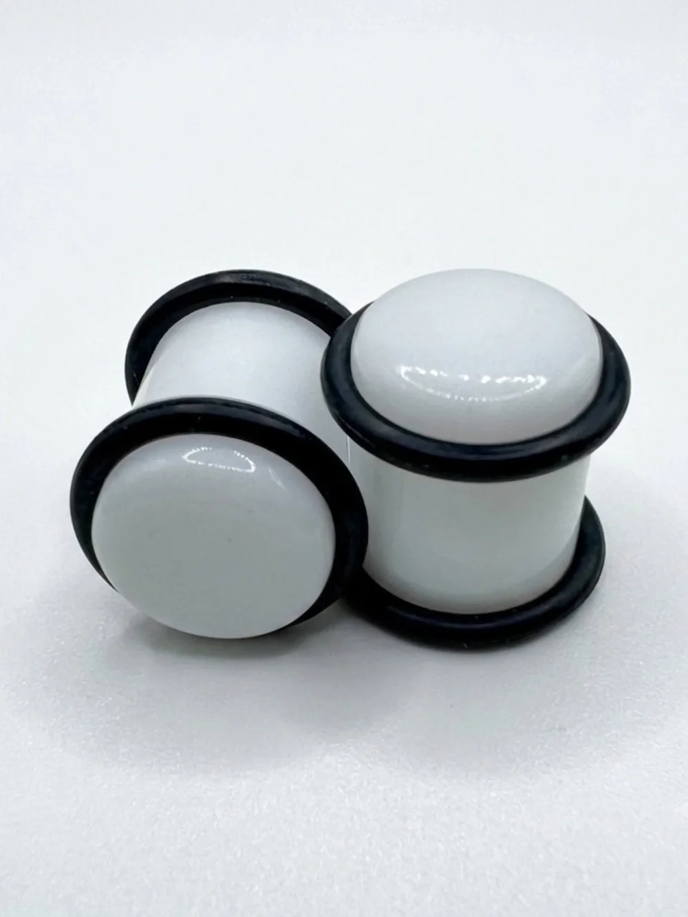 Pair 00g White Acrylic Ear Gauges Plugs Body Piercing Jewelry Grooved 1 Pr